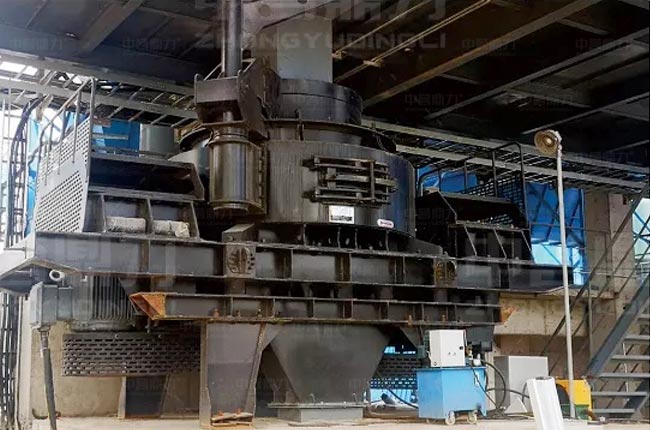 沖擊式制砂機(jī)使用現(xiàn)場(chǎng)圖 沖擊式制砂機(jī)使用現(xiàn)場(chǎng)圖