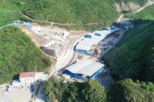 寶巖建材時(shí)產(chǎn)600-800噸砂石料破碎篩分生產(chǎn)線(xiàn)