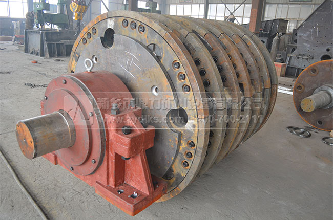 錘式破碎機主軸展示
