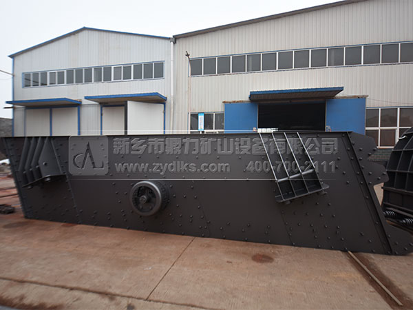 振動(dòng)篩正側(cè)面展示