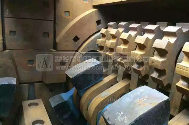 雙轉(zhuǎn)子制砂機(jī)內(nèi)部結(jié)構(gòu) 雙轉(zhuǎn)子制砂機(jī)內(nèi)部結(jié)構(gòu)