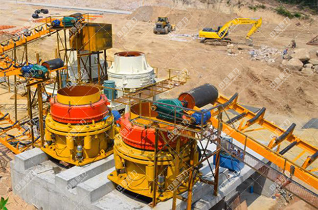 圓錐式破碎機(jī) 圓錐式破碎機(jī)