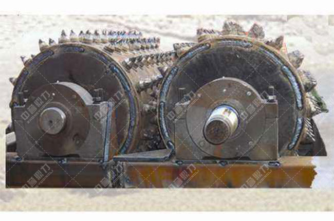 對輥式破碎機(jī) 對輥式破碎機(jī)