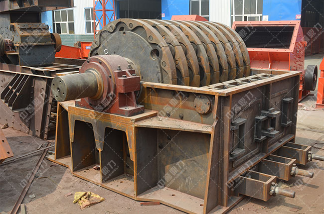 錘式破碎機(jī) 錘式破碎機(jī)