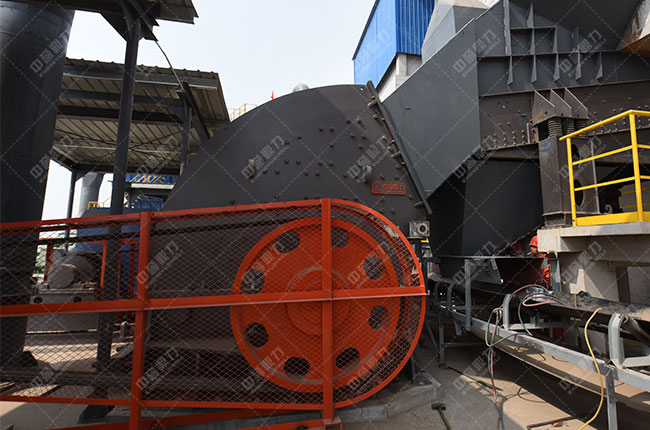 重型錘式破碎機(jī)產(chǎn)品實拍圖展示3 重型錘式破碎機(jī)產(chǎn)品實拍圖展示3