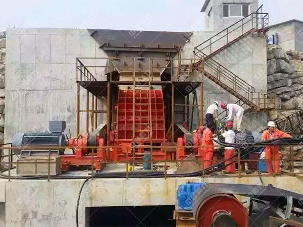 錘式破碎機(jī) 錘式破碎機(jī)