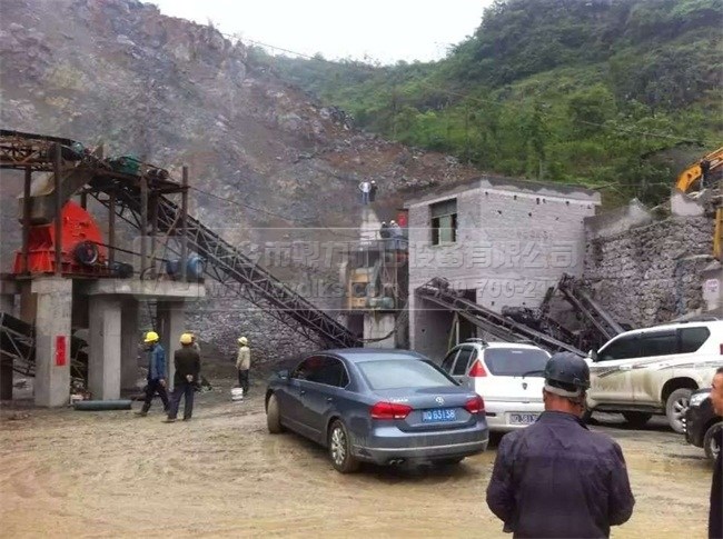 時產(chǎn)300噸石灰石生產(chǎn)線客戶案例 時產(chǎn)300噸石灰石生產(chǎn)線客戶案例