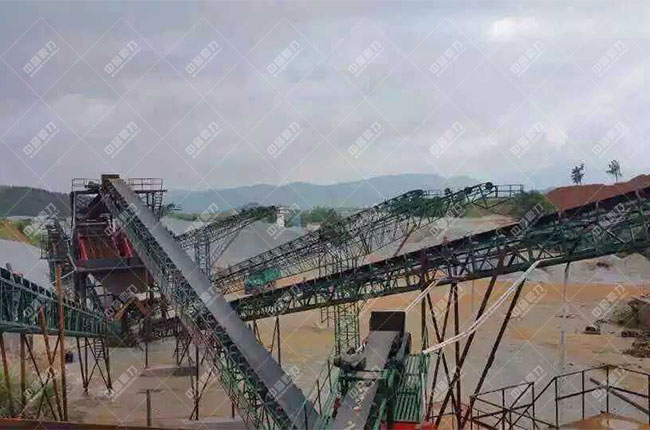 江西萍鄉(xiāng)時產(chǎn)800-1000噸石料生產(chǎn)線現(xiàn)場案例展示3