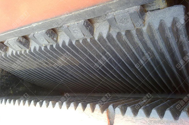 顎式破碎機(jī)顎板