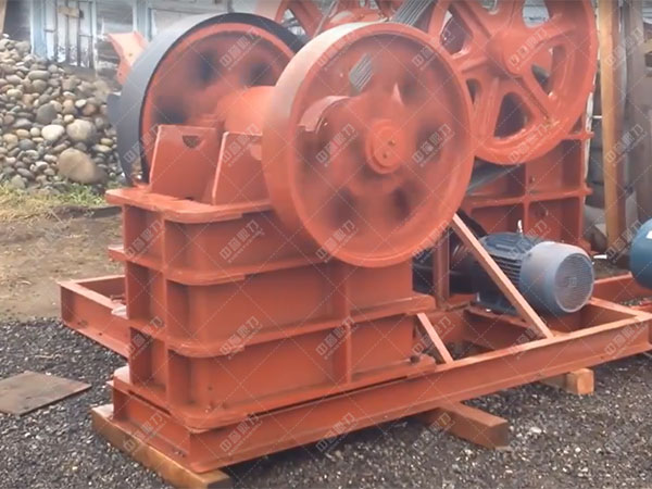 顎式破碎機(jī)