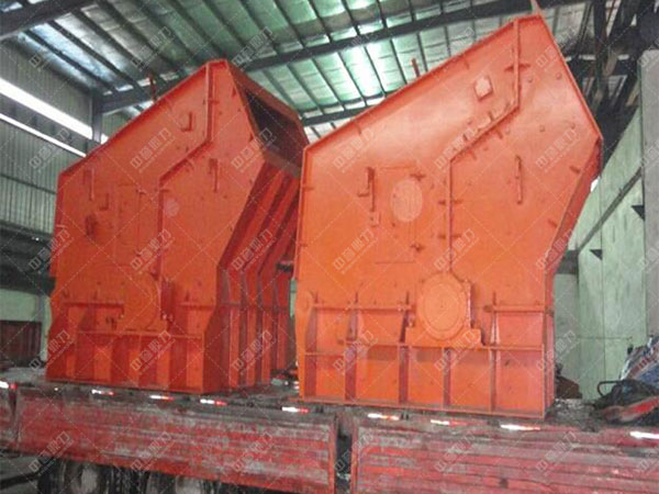 小型反擊碎石機(jī)