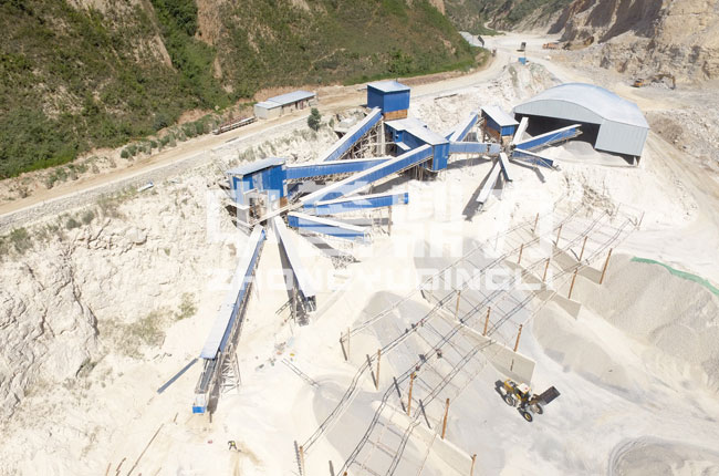 陜西東風(fēng)水泥廠平安建材時產(chǎn)300噸石料破碎生產(chǎn)線